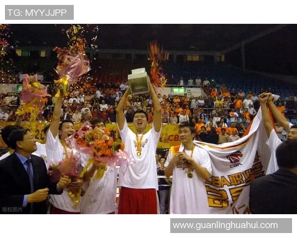 重温篮球明星的辉煌岁月与精彩瞬间的美好回忆